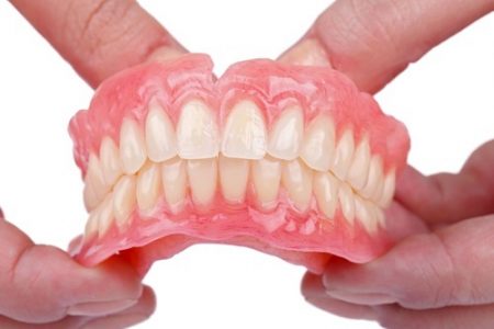Những phương pháp trồng răng sứ thẩm mỹ hiện nay